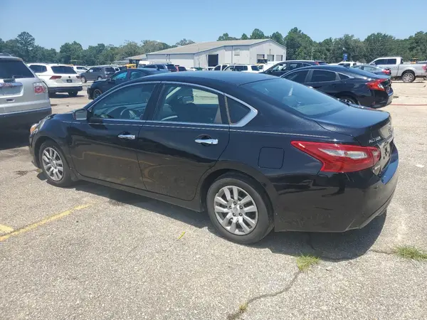 1N4AL3AP2JC189717 2018 NISSAN ALTIMA - Image 2
