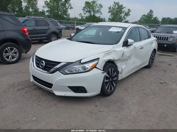 1N4AL3AP2JC190690 2018 NISSAN ALTIMA - Image 2