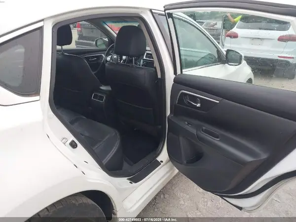 1N4AL3AP2JC190690 2018 NISSAN ALTIMA - Image 8