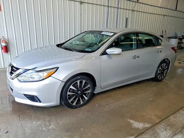 1N4AL3AP2JC194271 2018 NISSAN ALTIMA - Image 1