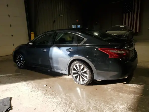 1N4AL3AP2JC199258 2018 NISSAN ALTIMA - Image 2