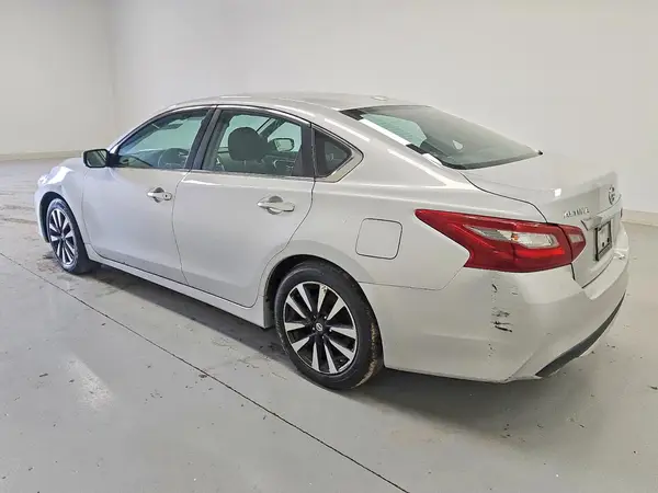 1N4AL3AP2JC201378 2018 NISSAN ALTIMA - Image 2
