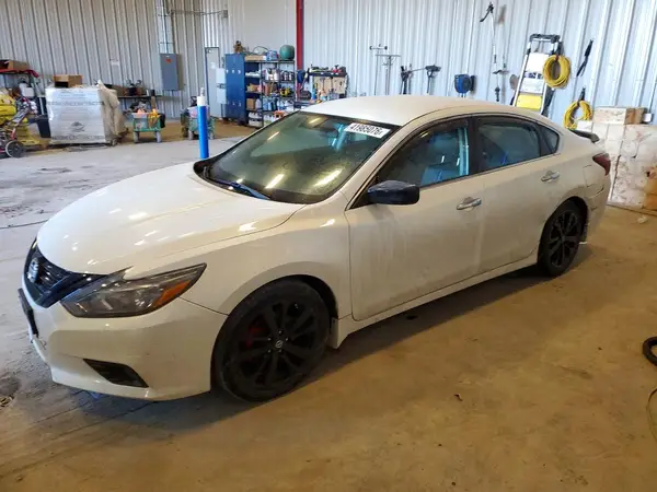 1N4AL3AP2JC203115 2018 NISSAN ALTIMA - Image 1