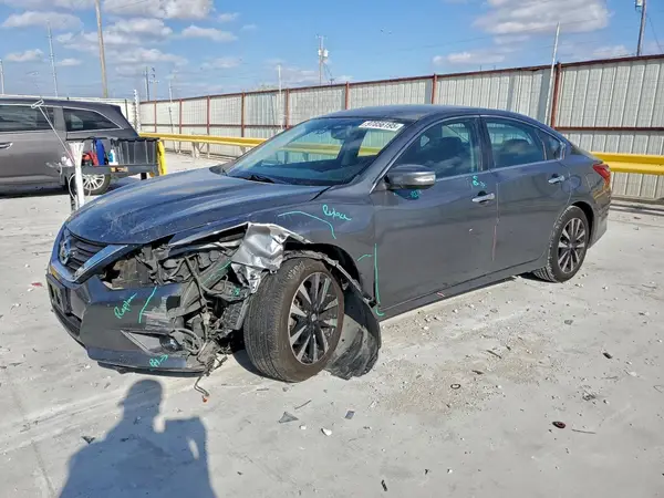 1N4AL3AP2JC204457 2018 NISSAN ALTIMA - Image 1