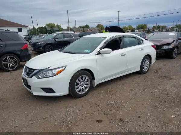 1N4AL3AP2JC205558 2018 NISSAN ALTIMA - Image 2