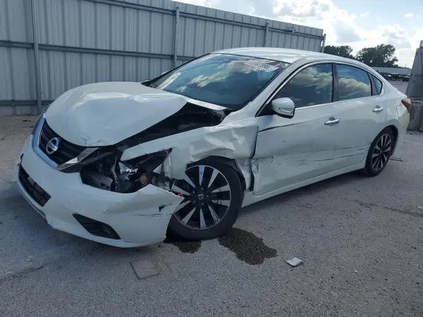 1N4AL3AP2JC205575 2018 NISSAN ALTIMA - Image 1
