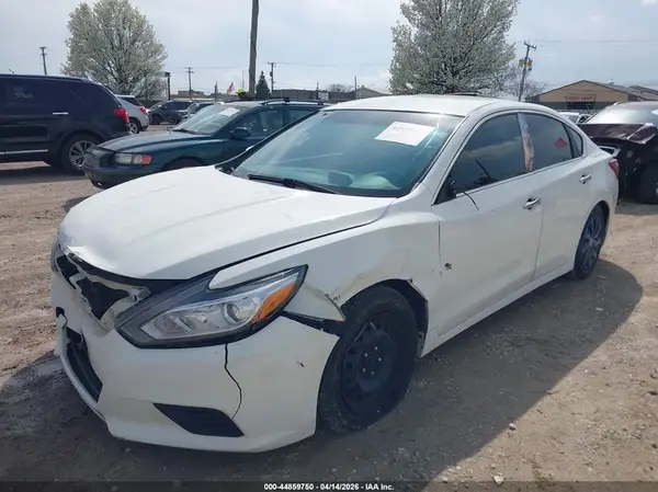 1N4AL3AP2JC207102 2018 NISSAN ALTIMA - Image 2
