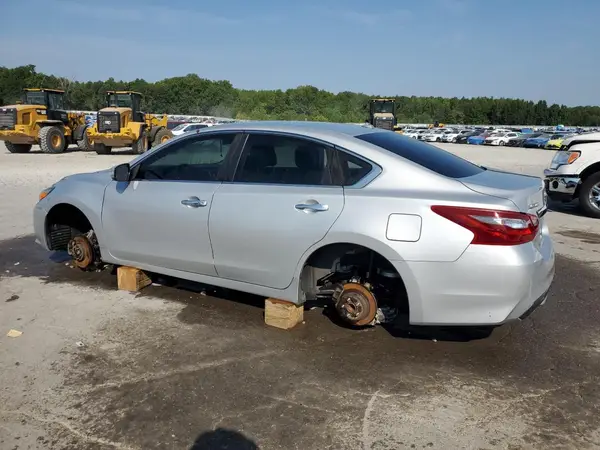1N4AL3AP2JC208699 2018 NISSAN ALTIMA - Image 2