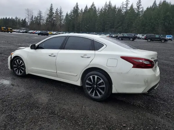 1N4AL3AP2JC209044 2018 NISSAN ALTIMA - Image 2
