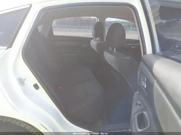 1N4AL3AP2JC210971 2018 NISSAN ALTIMA - Image 8