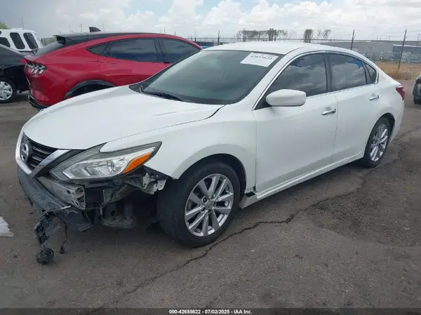 1N4AL3AP2JC211103 2018 NISSAN ALTIMA - Image 2