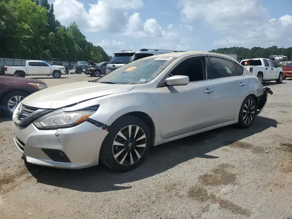 1N4AL3AP2JC211389 2018 NISSAN ALTIMA - Image 1