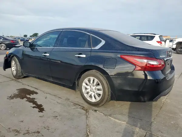 1N4AL3AP2JC211568 2018 NISSAN ALTIMA - Image 2