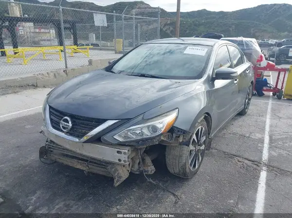 1N4AL3AP2JC214180 2018 NISSAN ALTIMA - Image 2