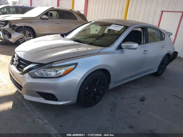 1N4AL3AP2JC214521 2018 NISSAN ALTIMA - Image 2