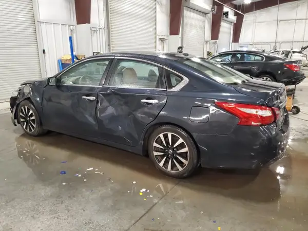 1N4AL3AP2JC215538 2018 NISSAN ALTIMA - Image 2