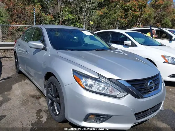 1N4AL3AP2JC216463 2018 NISSAN ALTIMA - Image 1