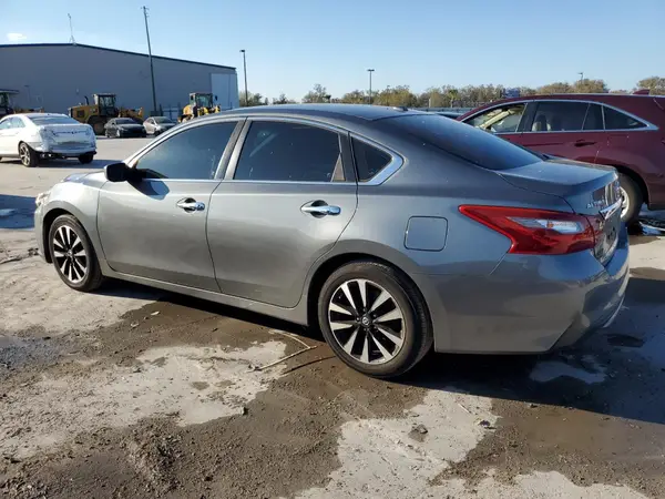 1N4AL3AP2JC217158 2018 NISSAN ALTIMA - Image 2