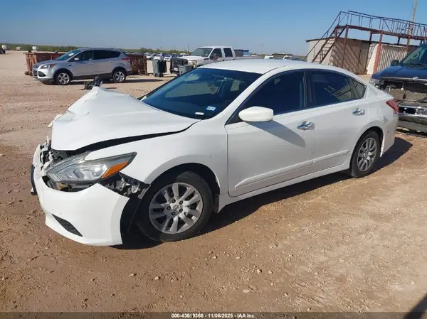 1N4AL3AP2JC218410 2018 NISSAN ALTIMA - Image 2