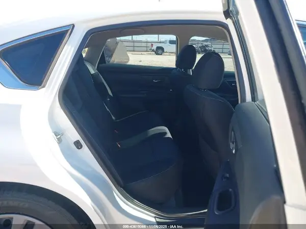 1N4AL3AP2JC218410 2018 NISSAN ALTIMA - Image 8