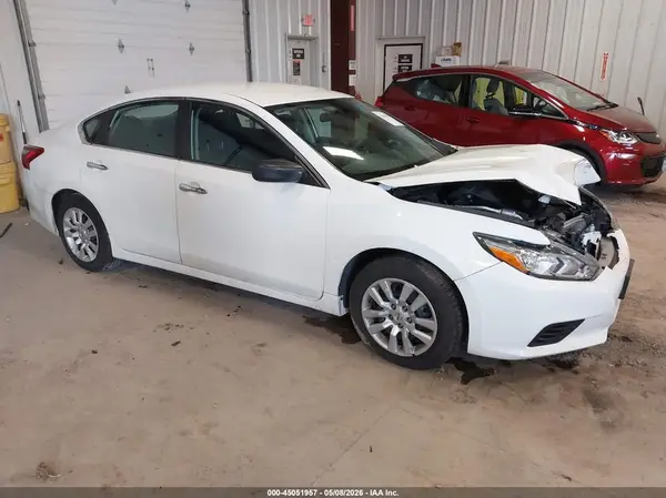 1N4AL3AP2JC222196 2018 NISSAN ALTIMA - Image 1