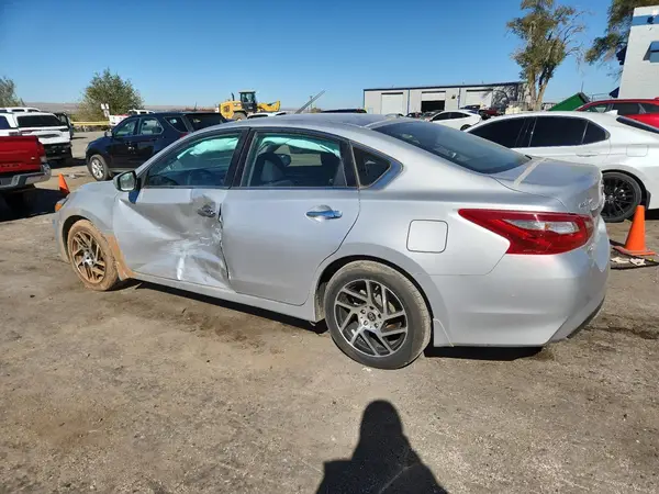 1N4AL3AP2JC222280 2018 NISSAN ALTIMA - Image 2