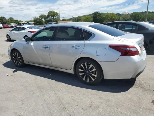 1N4AL3AP2JC223946 2018 NISSAN ALTIMA - Image 2
