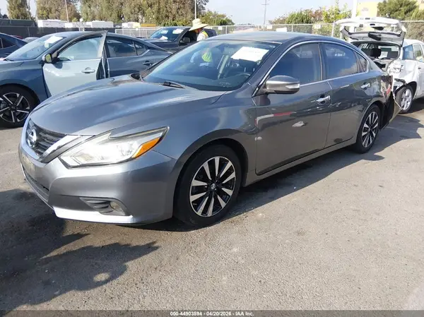 1N4AL3AP2JC224899 2018 NISSAN ALTIMA - Image 2