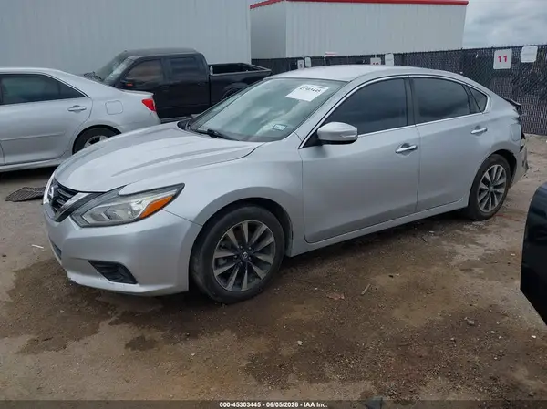 1N4AL3AP2JC226166 2018 NISSAN ALTIMA - Image 2
