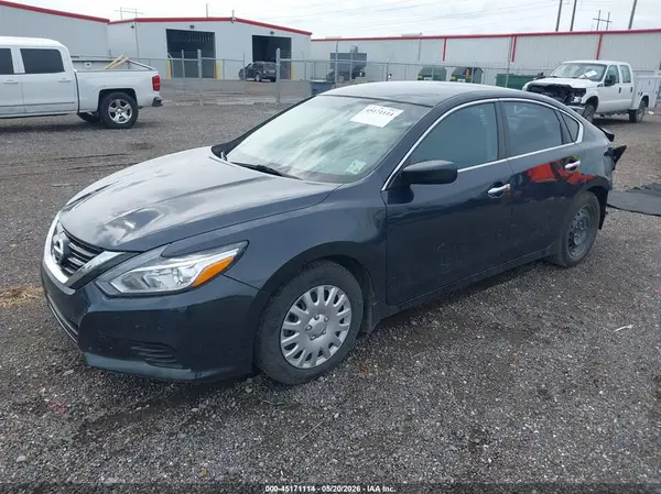 1N4AL3AP2JC226958 2018 NISSAN ALTIMA - Image 2