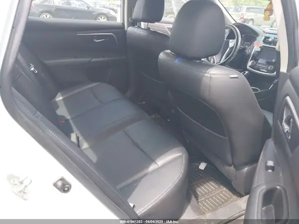 1N4AL3AP2JC228189 2018 NISSAN ALTIMA - Image 8