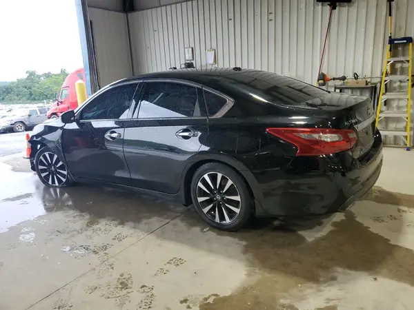 1N4AL3AP2JC228564 2018 NISSAN ALTIMA - Image 2