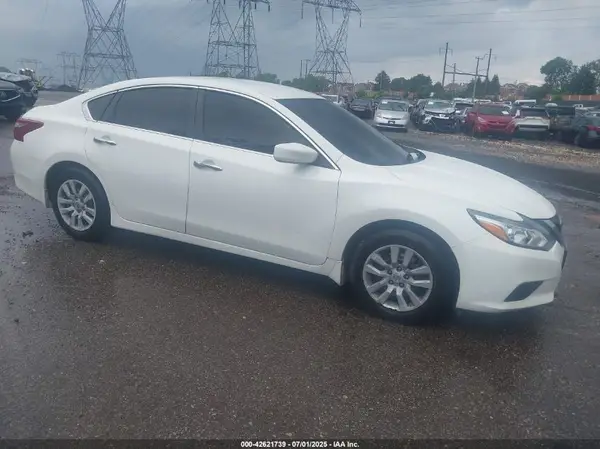 1N4AL3AP2JC229889 2018 NISSAN ALTIMA - Image 1