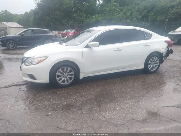 1N4AL3AP2JC229889 2018 NISSAN ALTIMA - Image 2