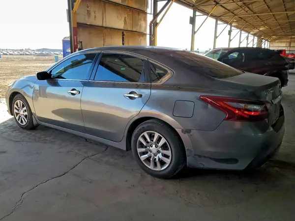 1N4AL3AP2JC230735 2018 NISSAN ALTIMA - Image 2