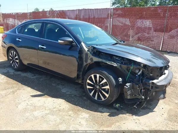 1N4AL3AP2JC230878 2018 NISSAN ALTIMA - Image 1