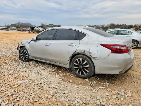 1N4AL3AP2JC231450 2018 NISSAN ALTIMA - Image 2
