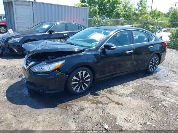 1N4AL3AP2JC236096 2018 NISSAN ALTIMA - Image 2