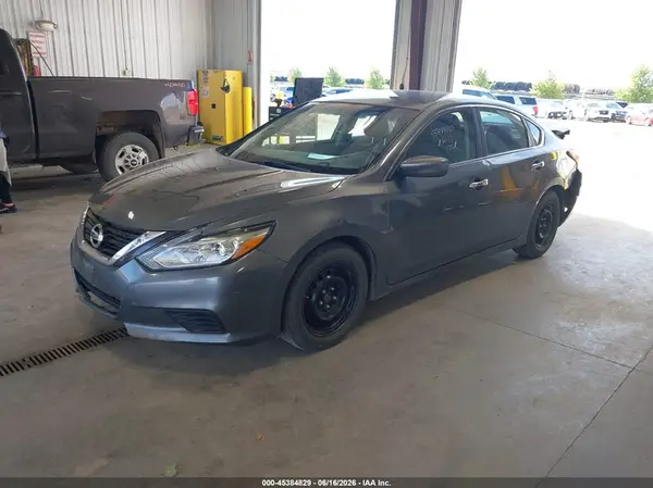 1N4AL3AP2JC236387 2018 NISSAN ALTIMA - Image 2