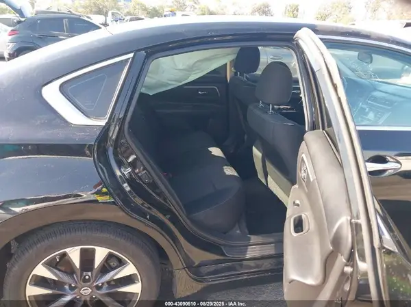 1N4AL3AP2JC236440 2018 NISSAN ALTIMA - Image 8