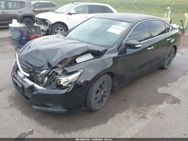 1N4AL3AP2JC236888 2018 NISSAN ALTIMA - Image 2