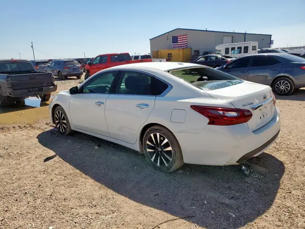 1N4AL3AP2JC237183 2018 NISSAN ALTIMA - Image 2