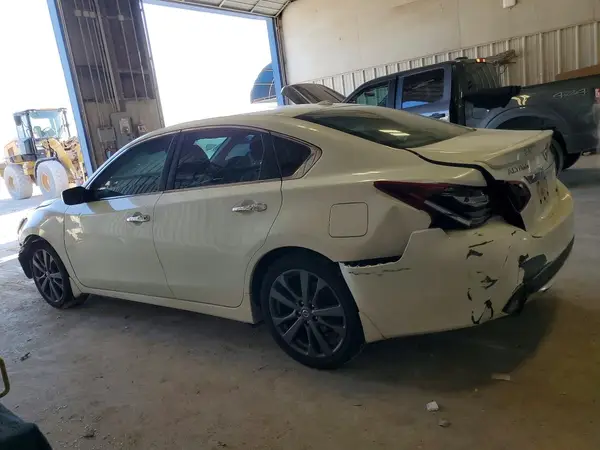 1N4AL3AP2JC237443 2018 NISSAN ALTIMA - Image 2