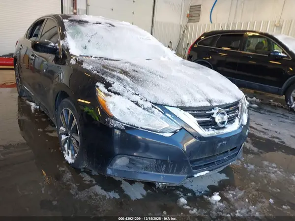 1N4AL3AP2JC238866 2018 NISSAN ALTIMA - Image 1