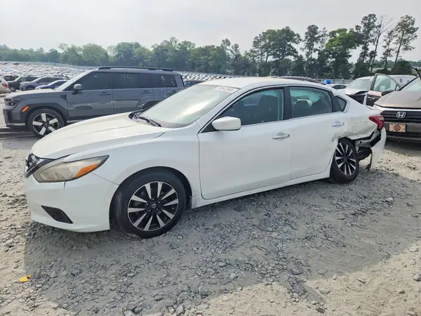 1N4AL3AP2JC239516 2018 NISSAN ALTIMA - Image 1