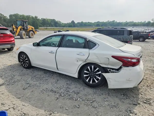 1N4AL3AP2JC239516 2018 NISSAN ALTIMA - Image 2
