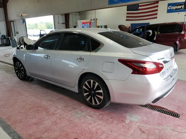 1N4AL3AP2JC241993 2018 NISSAN ALTIMA - Image 2
