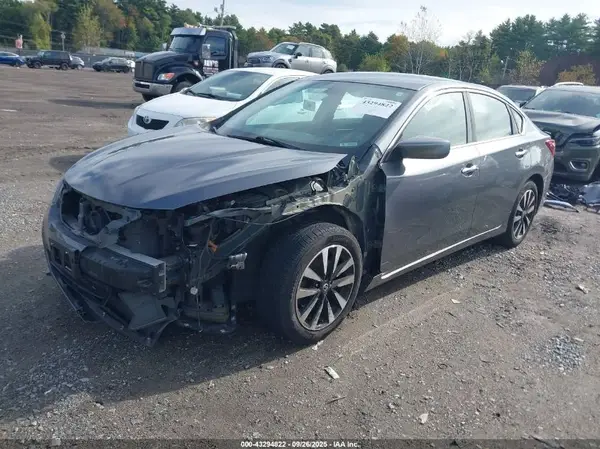 1N4AL3AP2JC242142 2018 NISSAN ALTIMA - Image 2