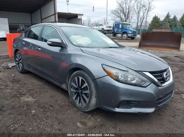 1N4AL3AP2JC244182 2018 NISSAN ALTIMA - Image 1