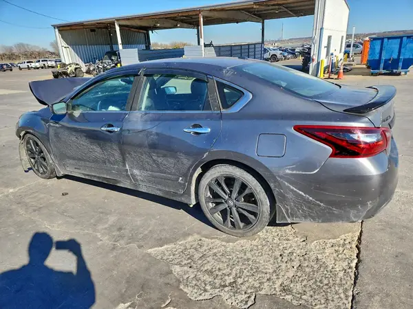 1N4AL3AP2JC244585 2018 NISSAN ALTIMA - Image 2